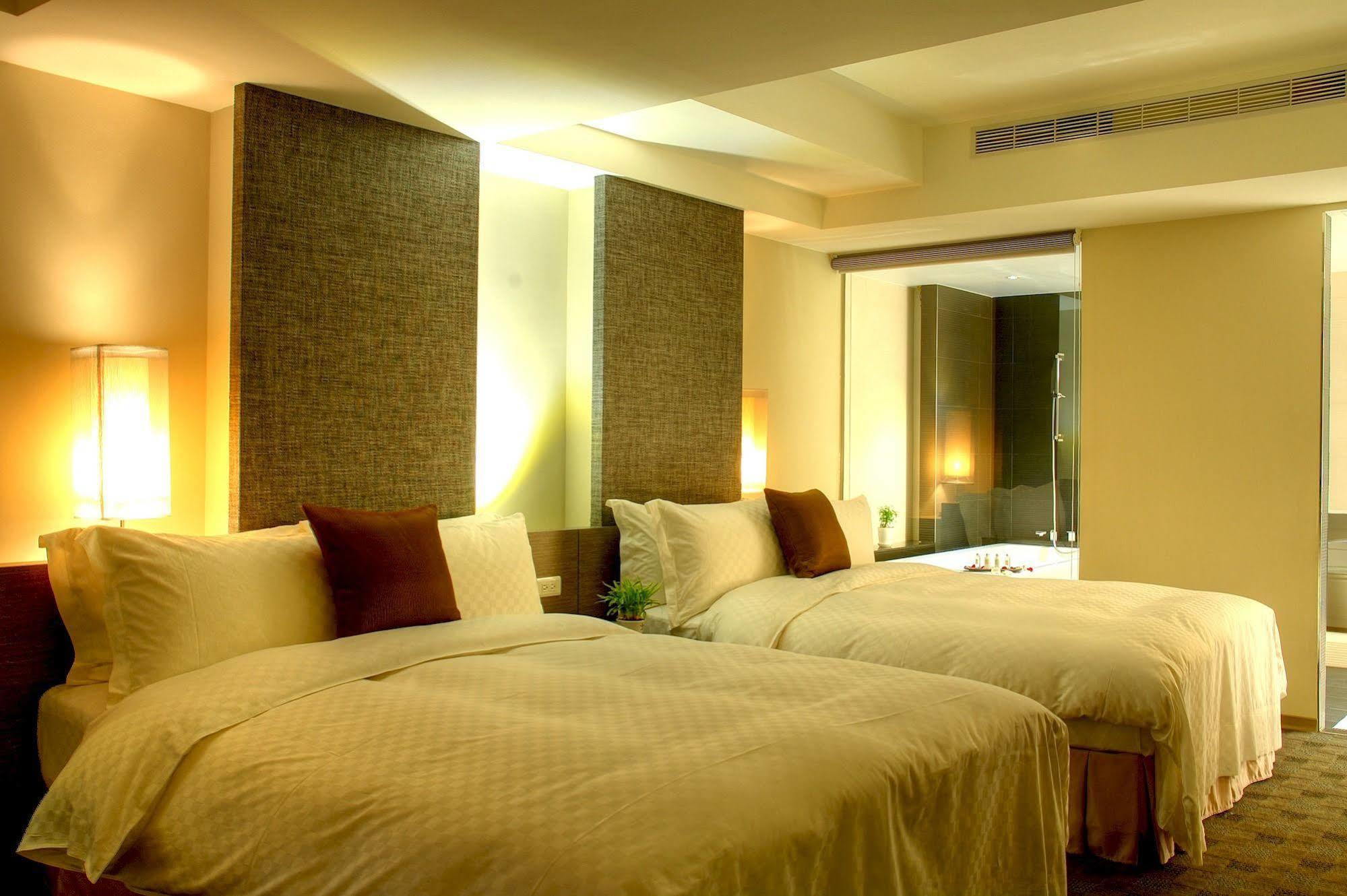 Kapok Hotel & Resorts Luodong Esterno foto